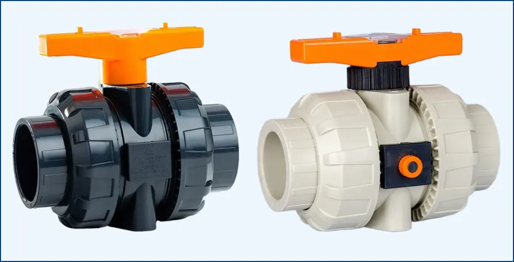 Hai van bi phi 27 cùng cỡ nhưng khác vật liệu, một uPVC xám và một cPVC be nhạt cho nước nóng